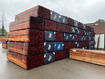 70 x 70 Hardhouten palen - Wal-beschoeiing.nl