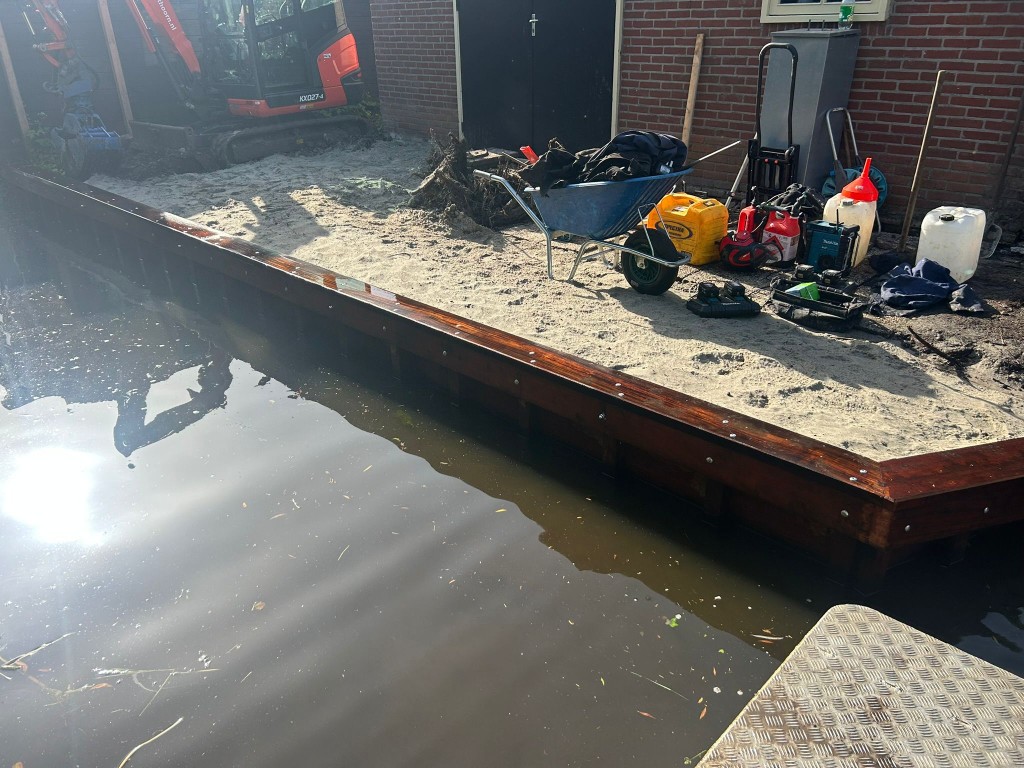 Werfvoorbereiding bij een beschoeiingsproject